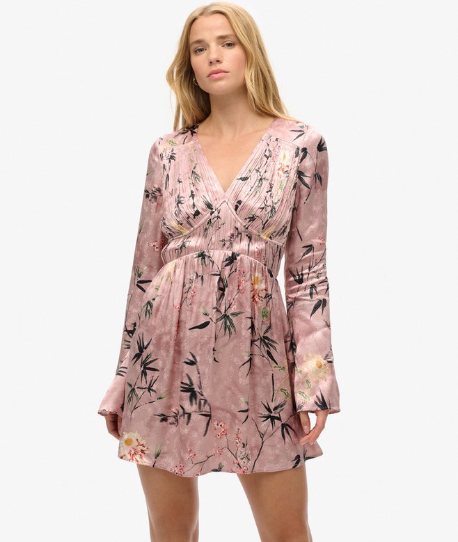 Mini-Kleid mit ausgestellten Ärmeln und Jacquard-Muster Mini-Kleid mit ausgestellten Ärmeln und Jacquard-Muster