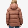 Mittellange Sport-Puffer-Jacke mit Kapuze