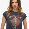 Motley Crue X Superdry T-Shirt mit Flügelärmeln Motley Crue X Superdry T-Shirt mit Flügelärmeln