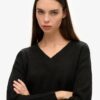 Oversize-Pullover mit V-Ausschnitt
