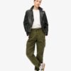 Para-Cargohose mit niedriger Leibhöhe Para-Cargohose mit niedriger Leibhöhe