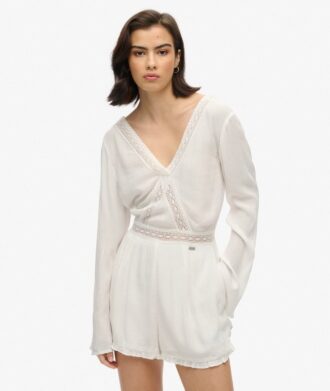 Playsuit mit ausgestellten Ärmeln und Cut-outs