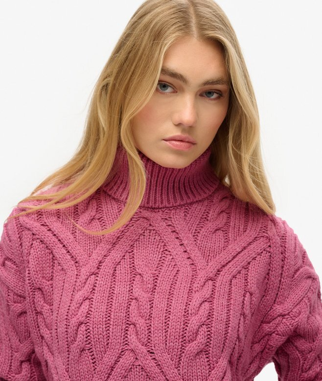 Pullover mit Zopfmuster und Rollkragen Pullover mit Zopfmuster und Rollkragen