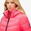 Quilted Fuji-Jacke mit Kapuze Quilted Fuji-Jacke mit Kapuze
