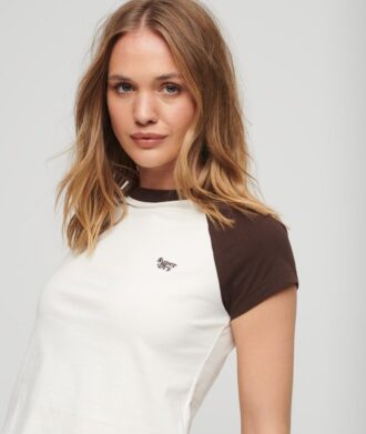 Raglan-T-Shirt aus Organic Cotton mit Essential-Logo