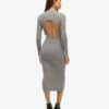 Rückenfreies, figurbetontes Midikleid