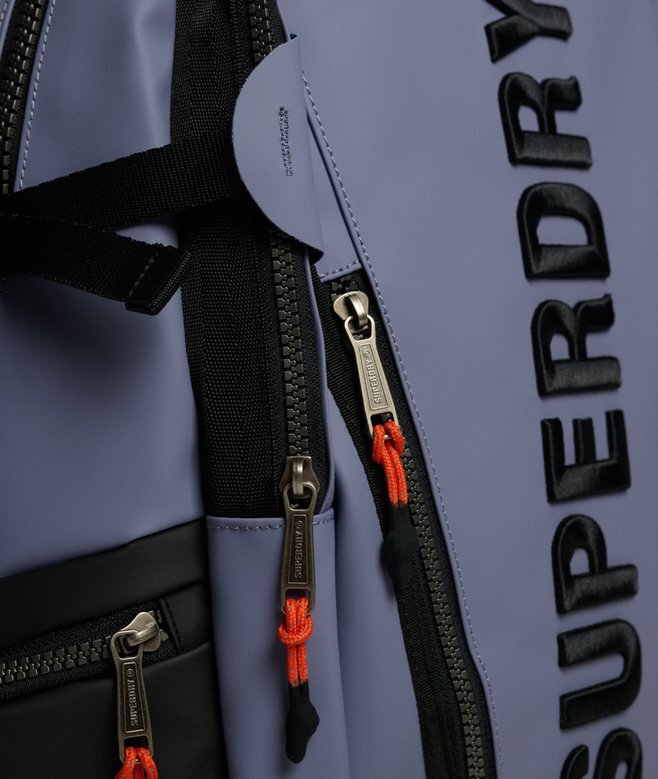 Rucksack mit Tarp-Stickerei Rucksack mit Tarp-Stickerei