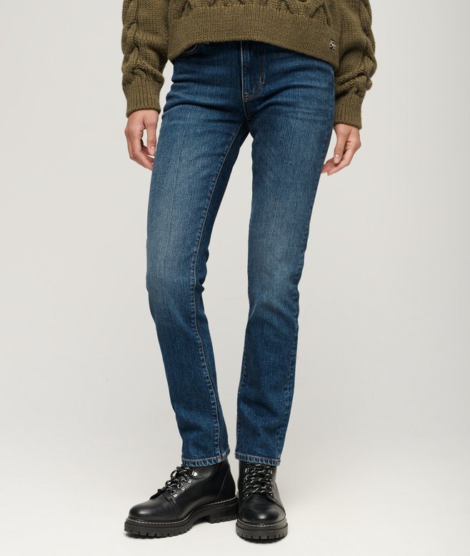 Slim-Fit-Jeans aus Organic Cotton mit mittlerer Leibhöhe Slim-Fit-Jeans aus Organic Cotton mit mittlerer Leibhöhe