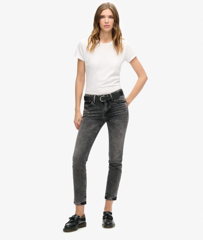 Slim-Fit-Jeans aus Organic Cotton mit mittlerer Leibhöhe Slim-Fit-Jeans aus Organic Cotton mit mittlerer Leibhöhe