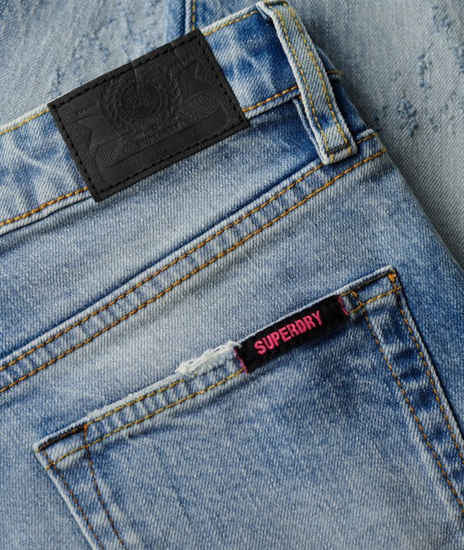 Slim-Fit-Jeans aus Organic Cotton mit mittlerer Leibhöhe Slim-Fit-Jeans aus Organic Cotton mit mittlerer Leibhöhe