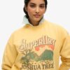 Souvenir Graphic Loose Crew Sweatshirt