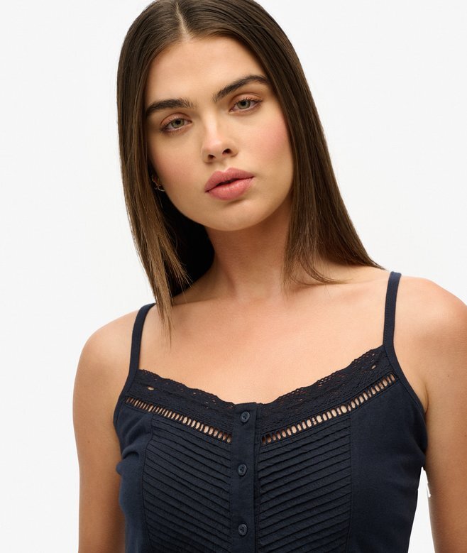 Spitzen-Cami-Oberteil mit Knopfleiste Spitzen-Cami-Oberteil mit Knopfleiste