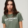 Sport Luxe T-Shirt mit Grafikprint
