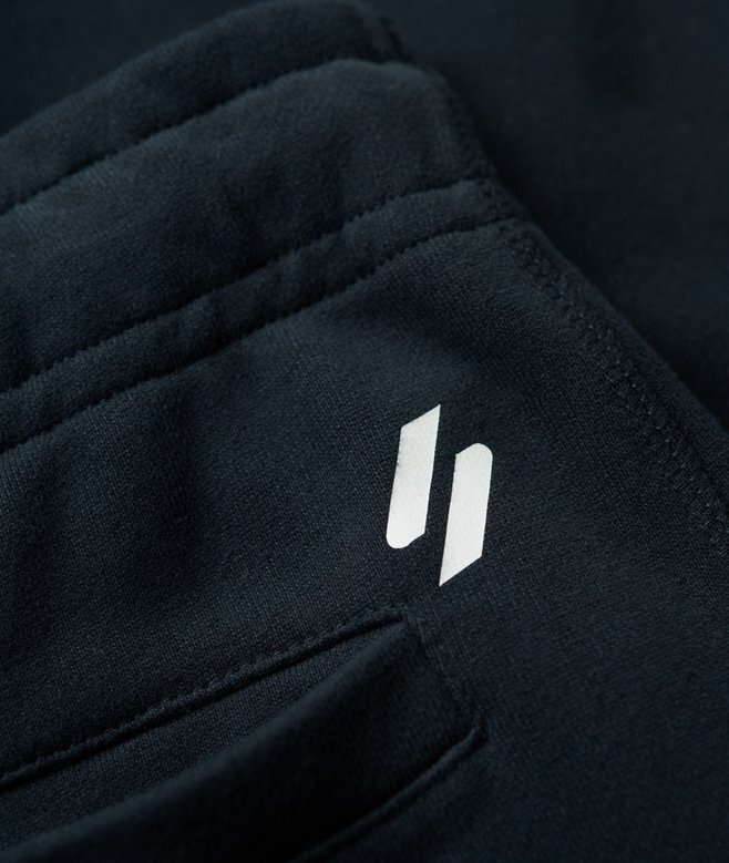 Sportliche Jogginghose mit Logo und konischer Passform Sportliche Jogginghose mit Logo und konischer Passform
