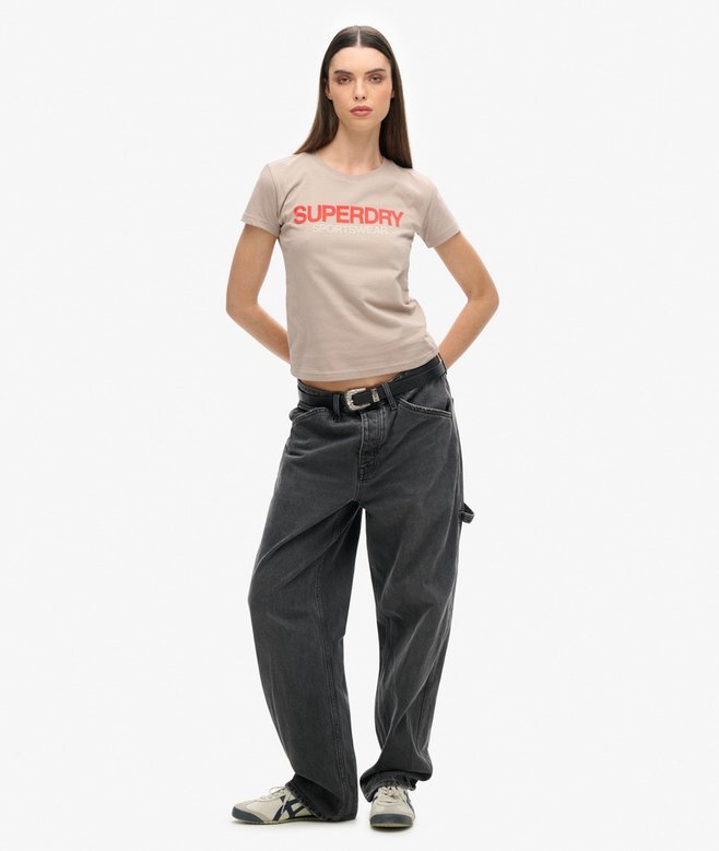 Sportliches Logo-T-Shirt mit tailliertem Schnitt Sportliches Logo-T-Shirt mit tailliertem Schnitt