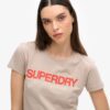 Sportliches Logo-T-Shirt mit tailliertem Schnitt Sportliches Logo-T-Shirt mit tailliertem Schnitt