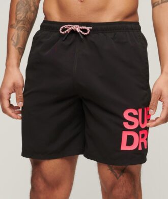 Sportswear Logo 17-Zoll-Recycled-Material-Shorts
