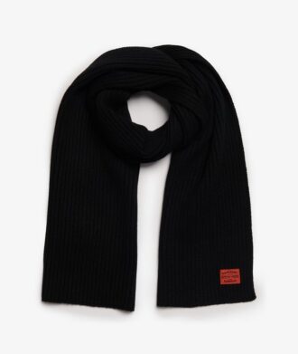 Strickschal im Workwear-Stil