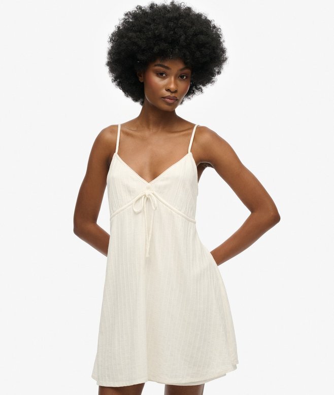 Strukturiertes, gewebtes Cami-Minikleid Strukturiertes, gewebtes Cami-Minikleid