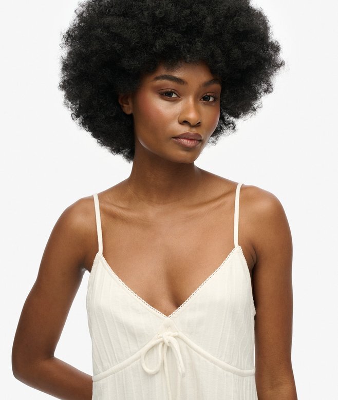 Strukturiertes, gewebtes Cami-Minikleid Strukturiertes, gewebtes Cami-Minikleid