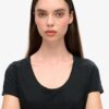 Studios T-Shirt mit Rundhalsausschnitt Studios T-Shirt mit Rundhalsausschnitt