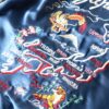 Sukajan-Bomberjacke mit Stickerei