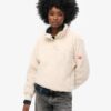 Superweiches Teddy-Fleece mit Druckknopfkragen Superweiches Teddy-Fleece mit Druckknopfkragen
