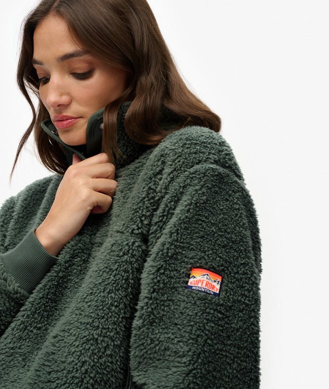 Superweiches Teddy-Fleece mit Druckknopfkragen Superweiches Teddy-Fleece mit Druckknopfkragen