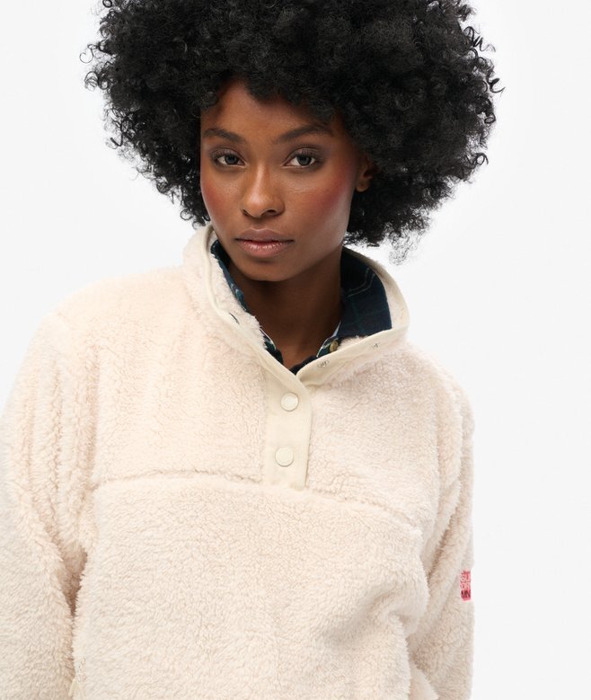 Superweiches Teddy-Fleece mit Druckknopfkragen Superweiches Teddy-Fleece mit Druckknopfkragen