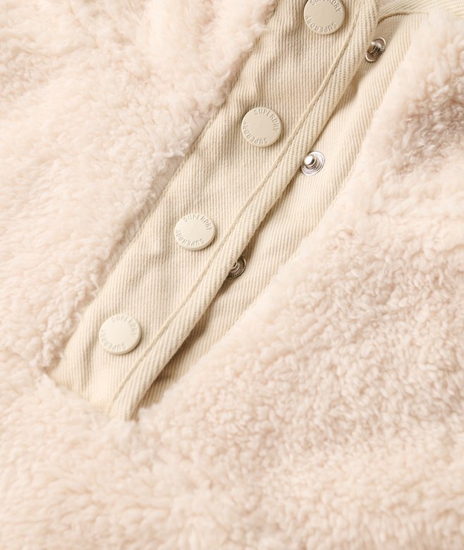 Superweiches Teddy-Fleece mit Druckknopfkragen Superweiches Teddy-Fleece mit Druckknopfkragen