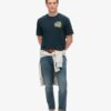 T-Shirt mit Aufdruck „Travel Postcard Chest“
