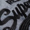 T-Shirt mit gesticktem Vintage-Logo