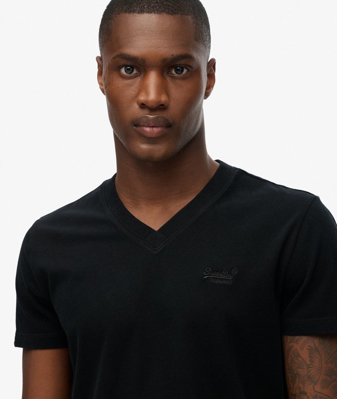 T-Shirt mit V-Ausschnitt und „Organic Cotton Essential“-Logo T-Shirt mit V-Ausschnitt und „Organic Cotton Essential“-Logo