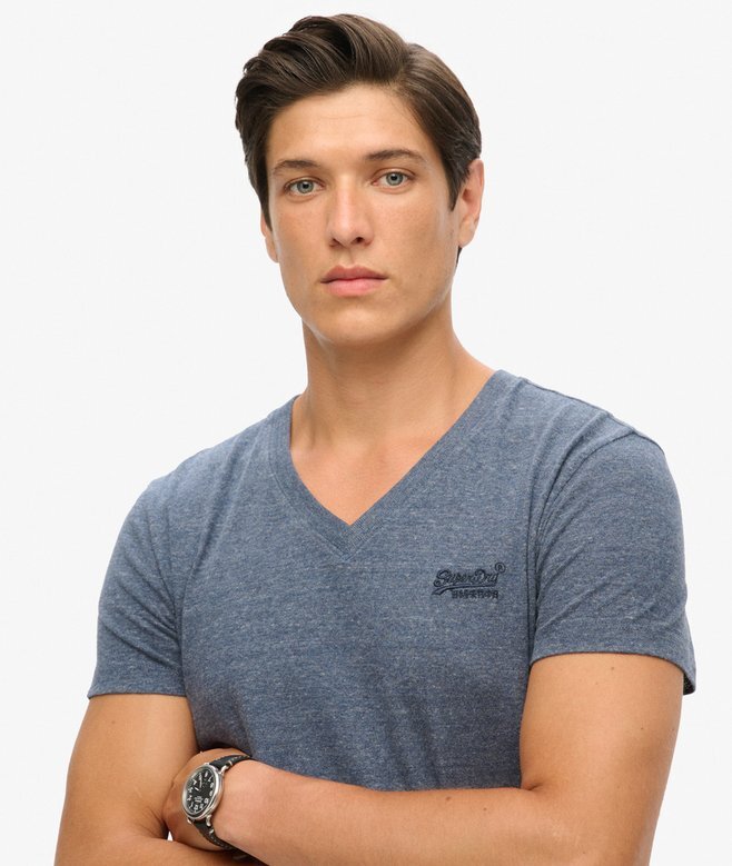 T-Shirt mit V-Ausschnitt und „Organic Cotton Essential“-Logo T-Shirt mit V-Ausschnitt und „Organic Cotton Essential“-Logo