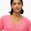 T-Shirt mit V-Ausschnitt und Slub-Stickerei