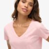 T-Shirt mit V-Ausschnitt und Slub-Stickerei T-Shirt mit V-Ausschnitt und Slub-Stickerei