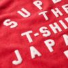 Tailliertes T-Shirt mit Puff-Print Tailliertes T-Shirt mit Puff-Print