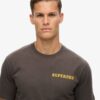 Tattoo-Grafik-T-Shirt in lockerer Passform