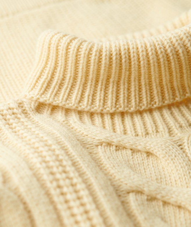 The Merchant Store – Rollkragenpullover mit Zopfmuster The Merchant Store – Rollkragenpullover mit Zopfmuster