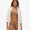 Triangel-Bikini-Oberteil mit gekreuztem Rücken Triangel-Bikini-Oberteil mit gekreuztem Rücken