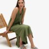 Vegane Pool-Slider mit Gurtband Vegane Pool-Slider mit Gurtband