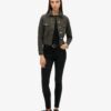 Verzierte kurze Arbeitsjacke Verzierte kurze Arbeitsjacke