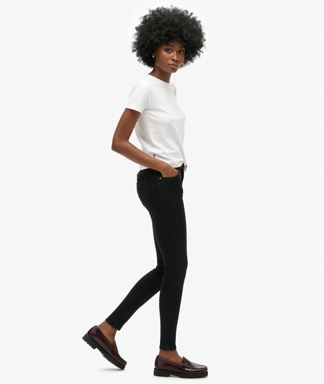 Vintage-Skinny-Jeans aus Organic Cotton mit mittlerer Leibhöhe Vintage-Skinny-Jeans aus Organic Cotton mit mittlerer Leibhöhe