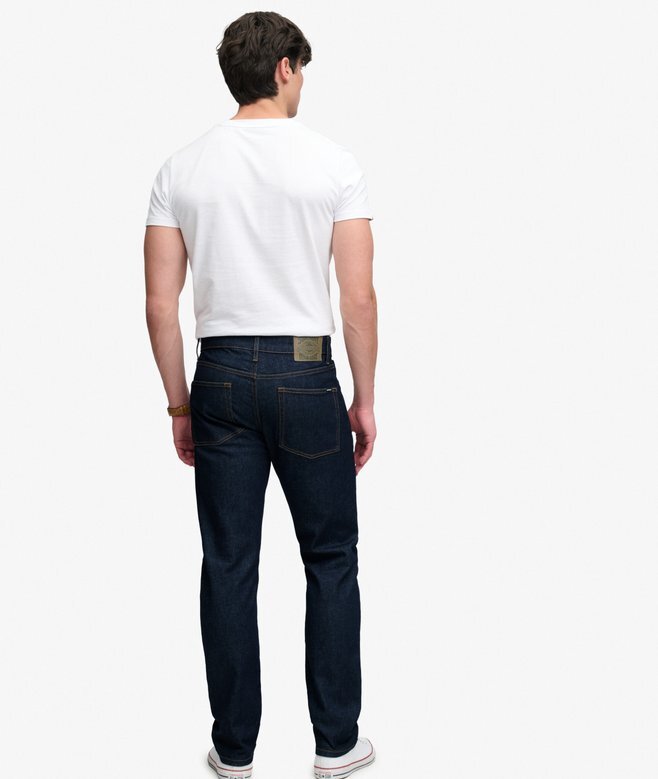 Vintage Slim Straight Jeans aus Organic Cotton Vintage Slim Straight Jeans aus Organic Cotton