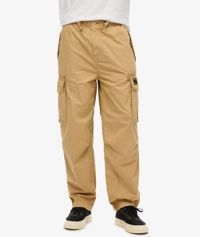 Weite Fallschirmhose Weite Fallschirmhose