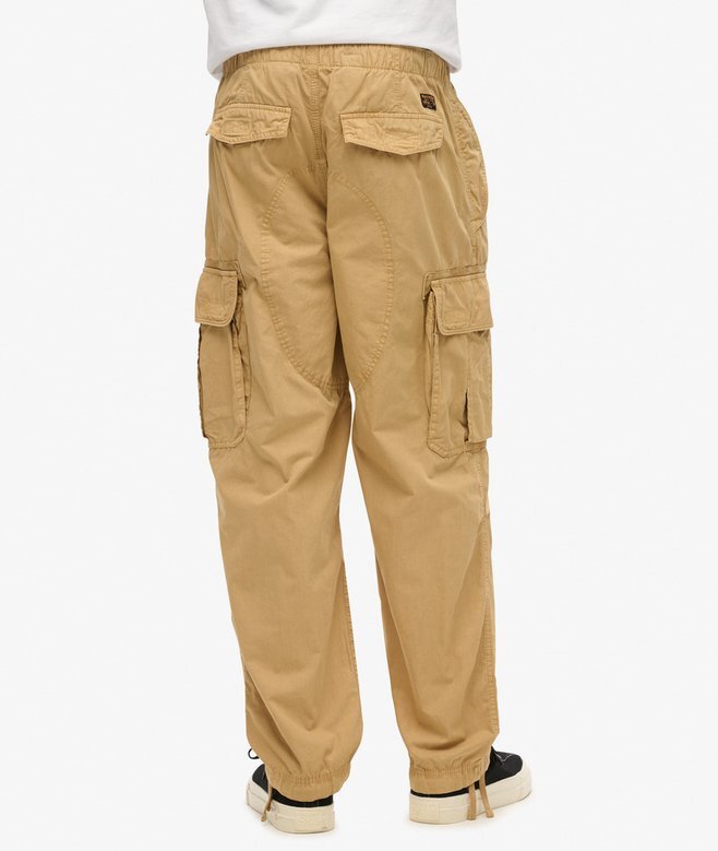 Weite Fallschirmhose Weite Fallschirmhose