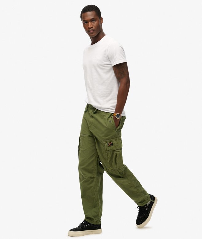 Weite Fallschirmhose Weite Fallschirmhose