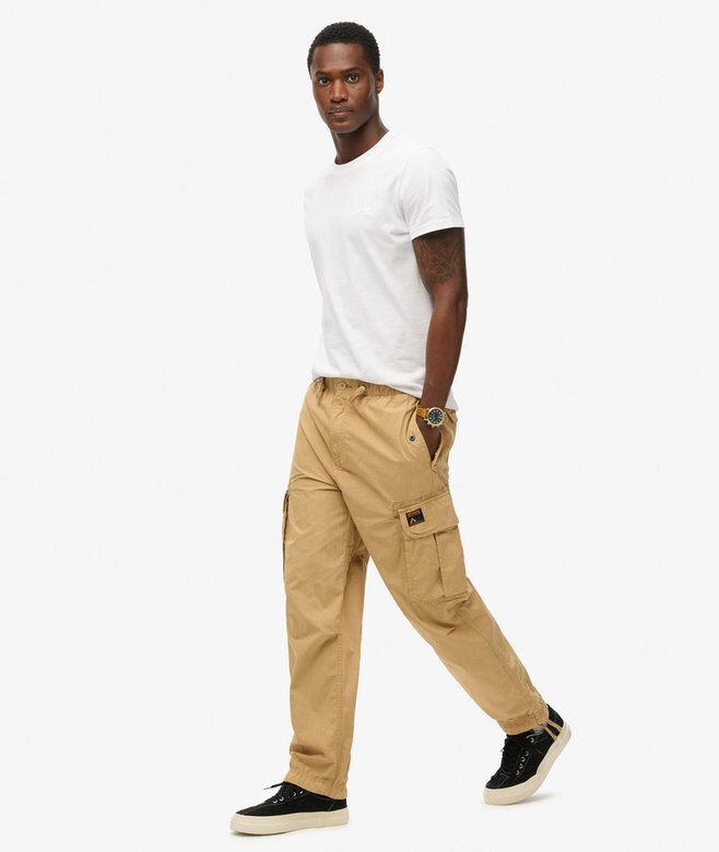 Weite Fallschirmhose Weite Fallschirmhose