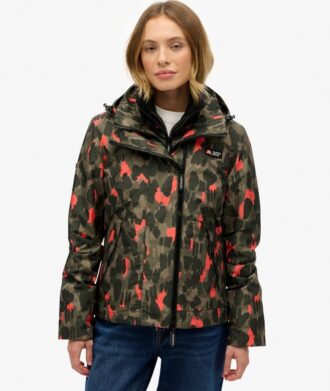 Windjacke mit Kapuze für den Berg