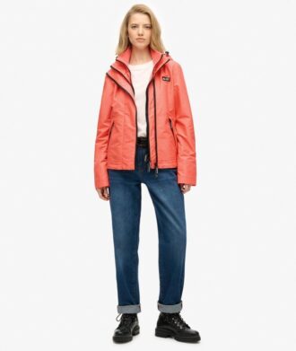 Windjacke mit Kapuze für den Berg